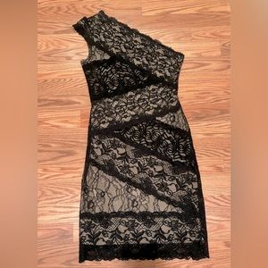 Bebe One-shoulder Lace Dress